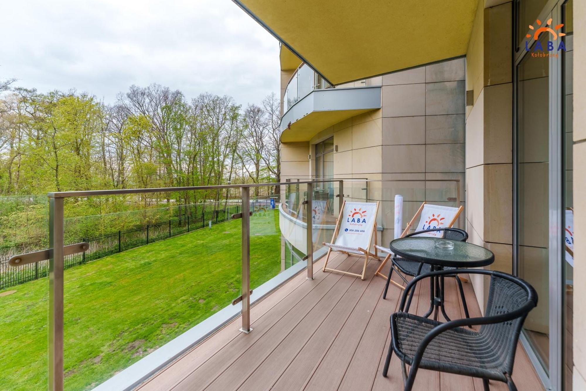 Laba Kolobrzeg Apartamenty Diune Z Parkingiem エクステリア 写真